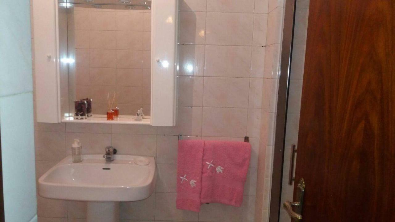 Quarto Com 4 Camas Porto Eksteriør bilde